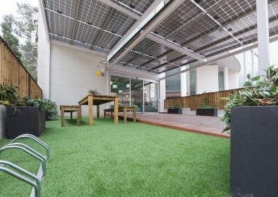 Baterías en las oficinas centrales de Cubierta Solar