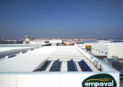 Instalación fotovoltaica en Empaval 95