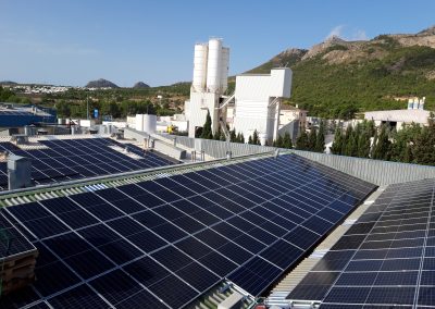 Instalación fotovoltaica en Lavandería La Nucía