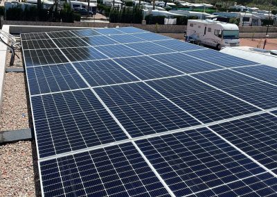 Instalación fotovoltaica en Camping La Colina