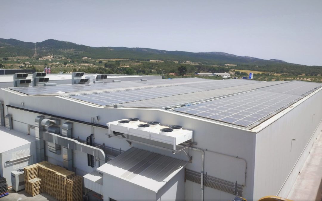 El sector del plástico suma 1,7 MWp más. El caso de éxito de Inden Packaging