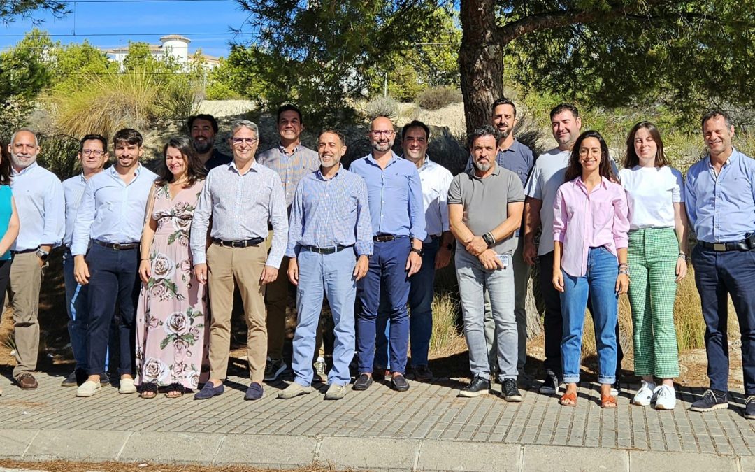 Cubierta Solar, somos un equipo motivado y comprometido en satisfacer las necesidades a nuestros clientes.