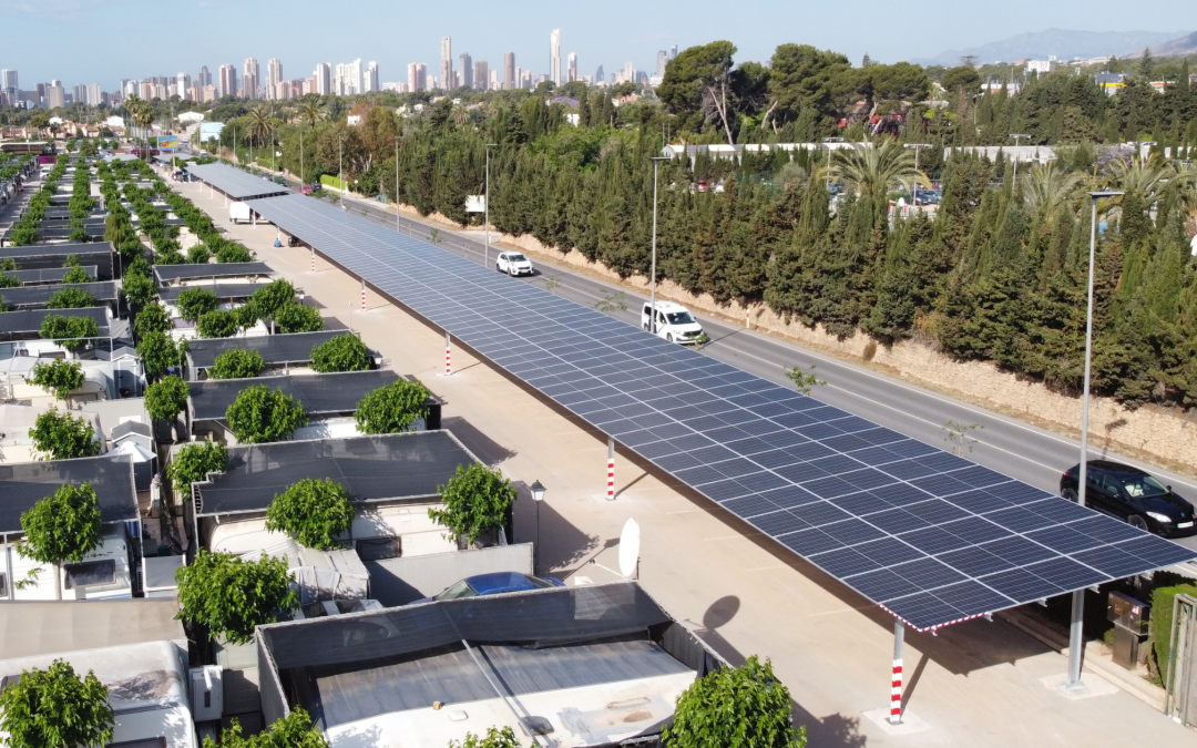 Hasta un 45% de ayuda para que el sector turístico produzca y almacene su propia energía