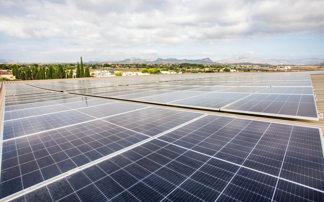 FIEE adquiere el 100% de Cubierta Solar